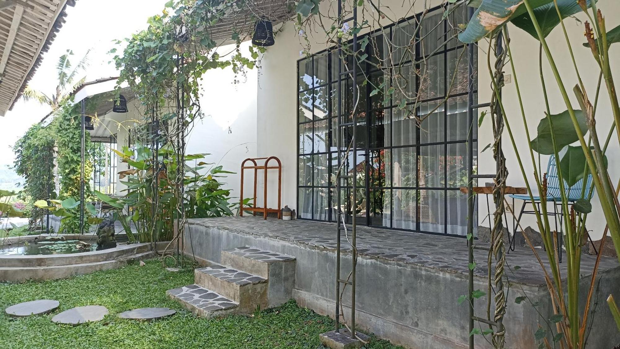 Sunmoonstarvillas Yogyakarta Jarakan エクステリア 写真